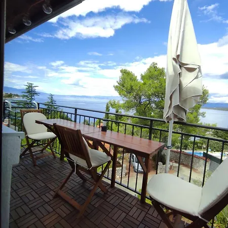 Апартаменты Lavanda, 50m From The Beach, Sea View Вантачичи
